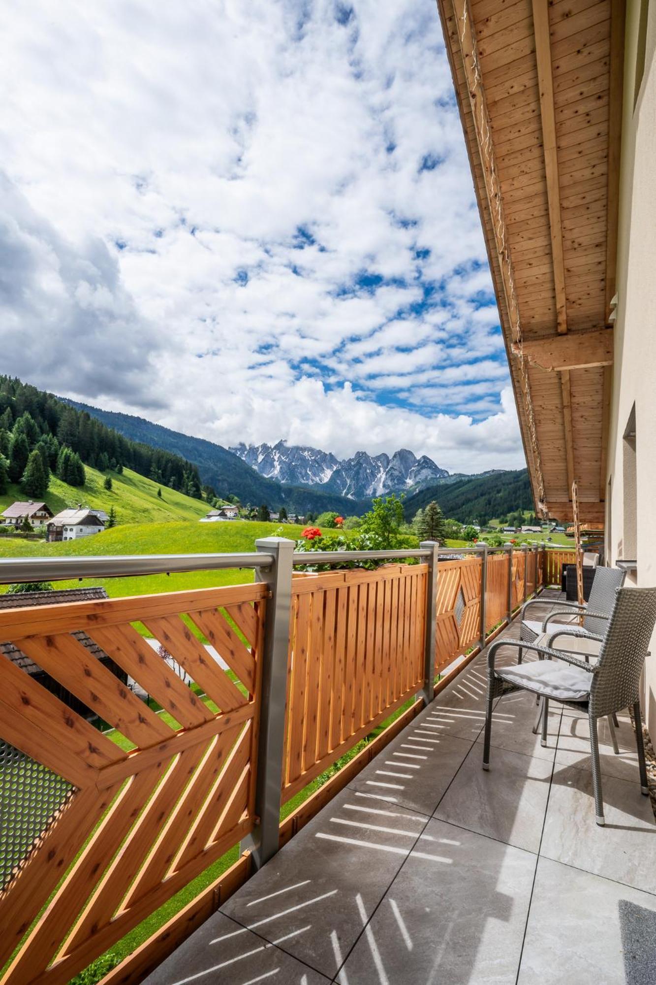 Haus Friedrich Hotel Gosau Ngoại thất bức ảnh