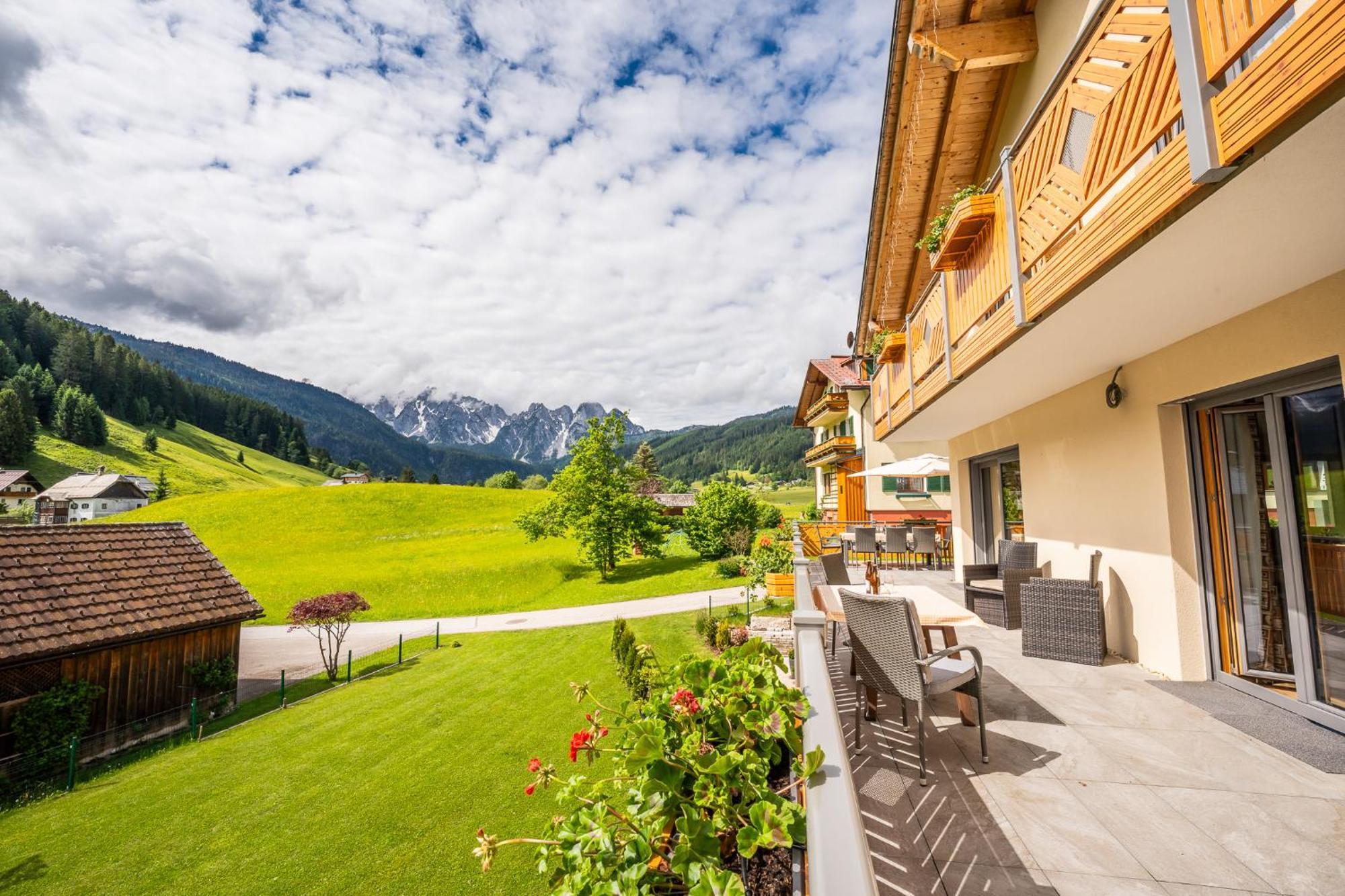 Haus Friedrich Hotel Gosau Ngoại thất bức ảnh